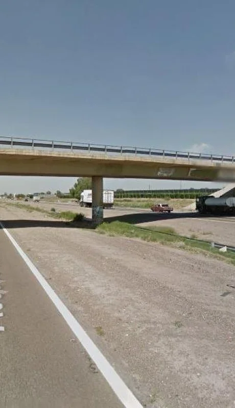 Serpa-y-Acceso-Este-choque-de-moto-en-Mendoza