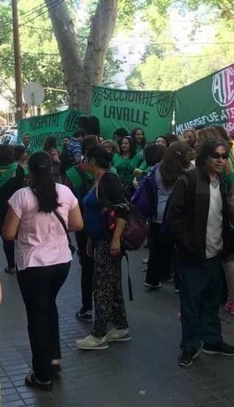 295ed699-00b2-4354-8fda-da30654281ee