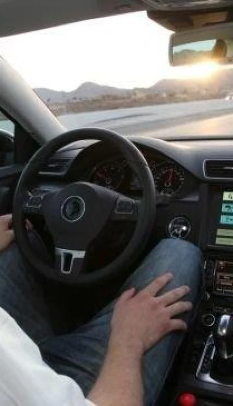 sonar-que-conduce-otra-persona-600x400