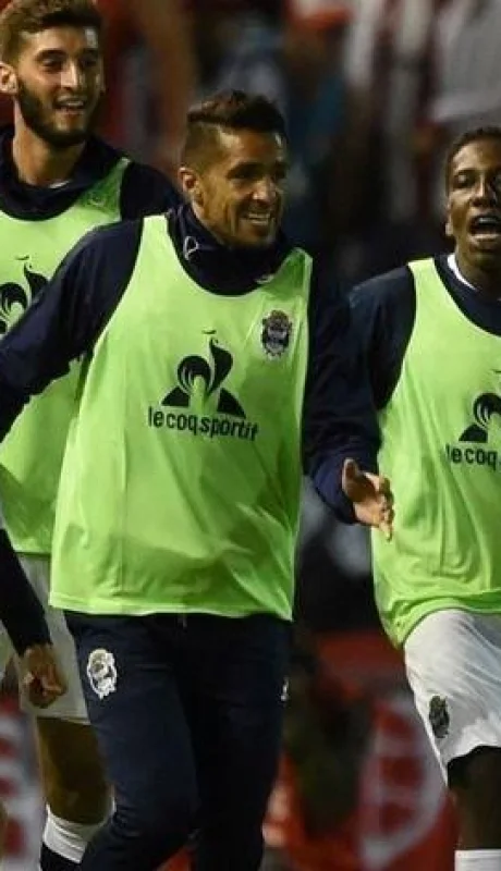 UDhuDcwfW_1000x472__1