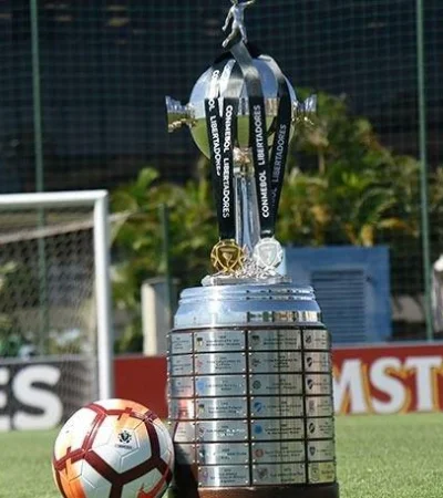 copa-libertadores-conmebol-medallas-y-trofeo-river-y-boca