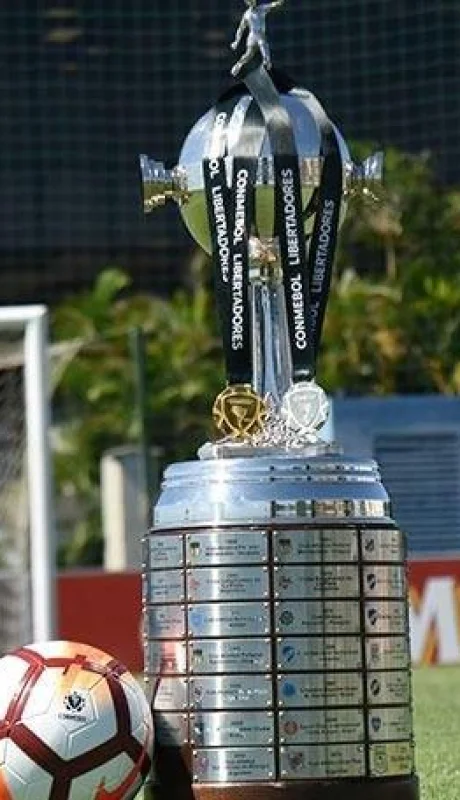copa-libertadores-conmebol-medallas-y-trofeo-river-y-boca
