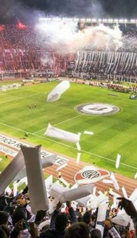 1dt.common.streams.StreamServer