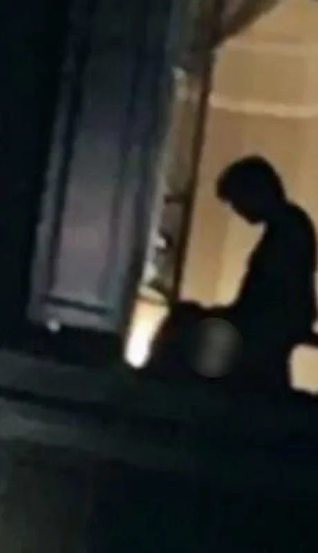 sexo-oral-via-publica