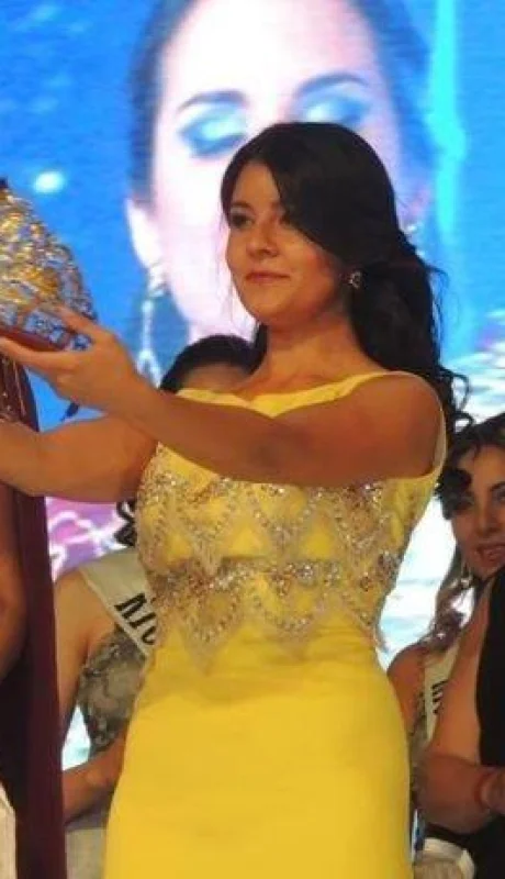 reina-y-saliente-759x500