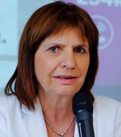 patricia-bullrich-con-macri-discurso