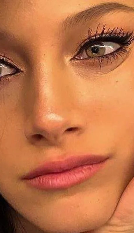 oriana-sabatini-paulo-dybala-bañera-foto-hot-instagram-2