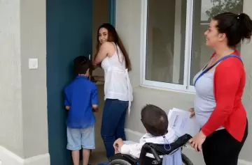 Critican el déficit de viviendas y la falta de un plan habitacional en Argentina