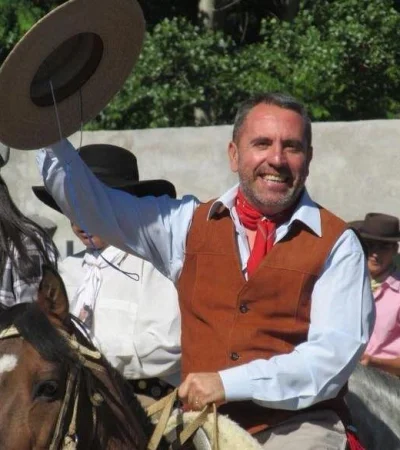 46513226_2068875436523414_3989494309782028288_n