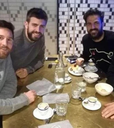 Messi-Fabregas-Pique-1920