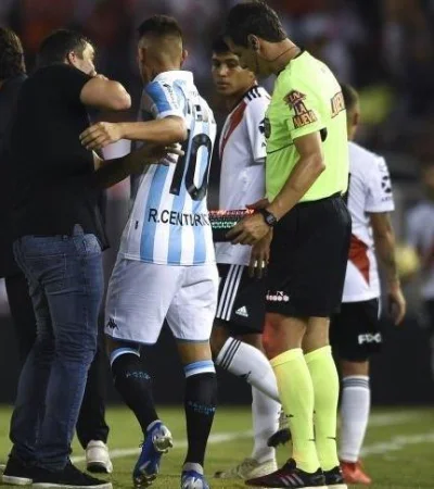 cruce-picante-entre-coudet-y-centurion-en-pleno-partidp_862x485