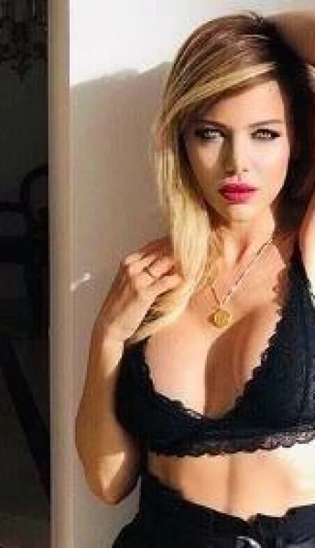 Evangelina-Anderson6