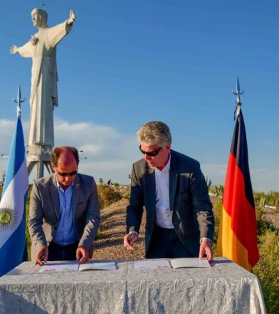 Firma-de-Declaraci_n-de-Intenci_n-de-Amistad-Bietigheim-Bissingen-&-Tupungato3