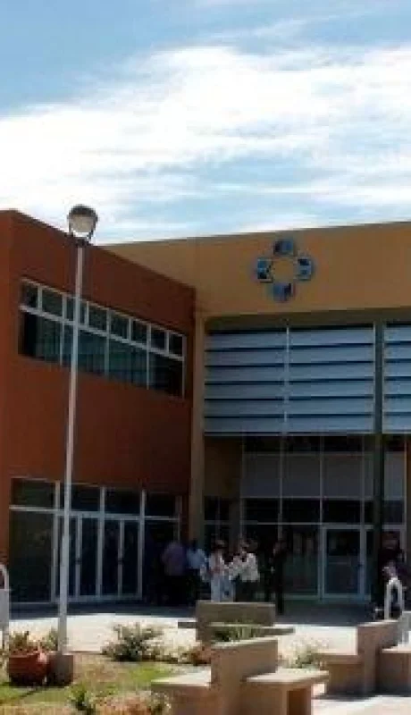 Hospital-Del-Este