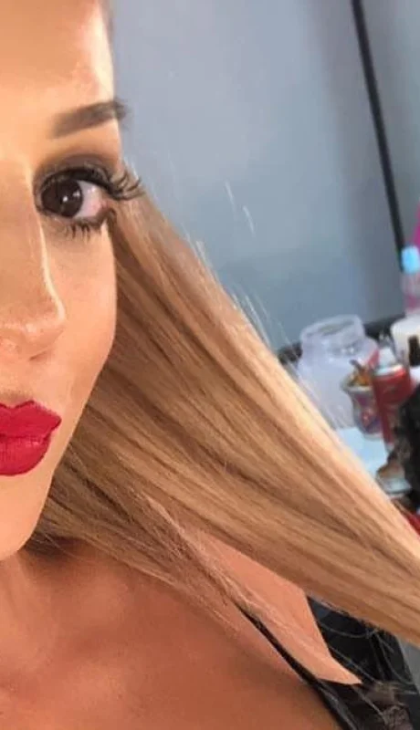 noelia-marzol-instagram-fotos-soltera-vestido-rojo-99