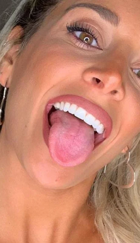 Sol-Pérez-instagram-vedette-plumas-foto-bikini-argentina-2019-la-peluquería-ojota-3