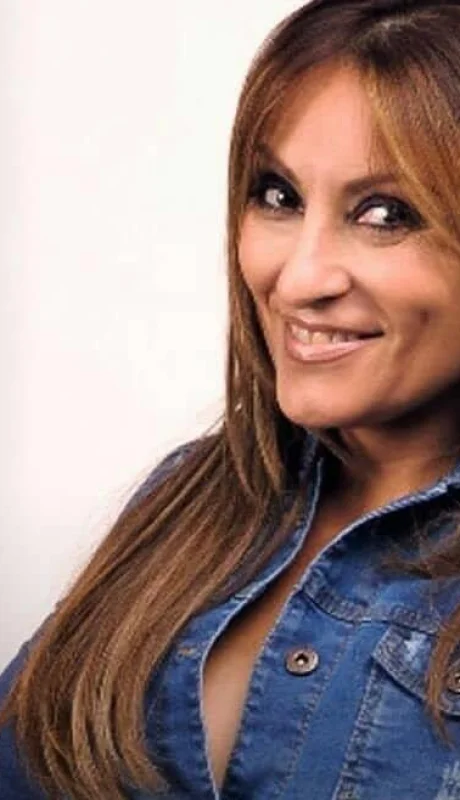 marcela-tauro-fotos-bikini-novio-amor-pareja-video