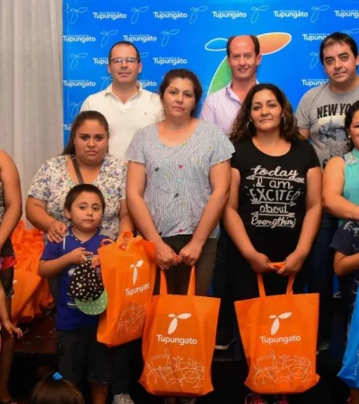 Entrega-de-kits-escolares-Tgto6