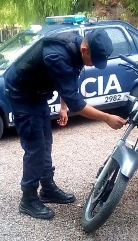 robo-moto-vecinos-policiales-hoy-mendoza-