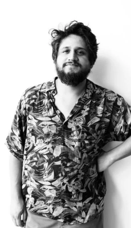 1_ELmhZBZXZIR8LRXmeE8pMw