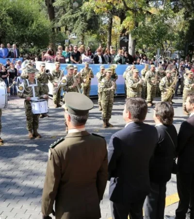 1Actos-en-la-Plaza-Departamental.-Malvinas