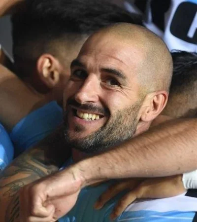 aw9hKtbvf_1000x472__1