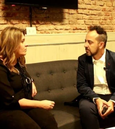 4381af5f-f6eb-473a-89bf-9e1528943da2