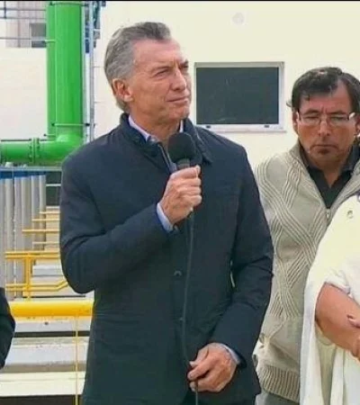 Macri-3