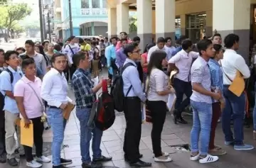 La pérdida de puestos de trabajo se acentúa por la recesión