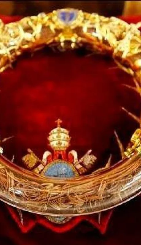 catedral-notre-dame-tesoros-reliquias-corona-de-espinas