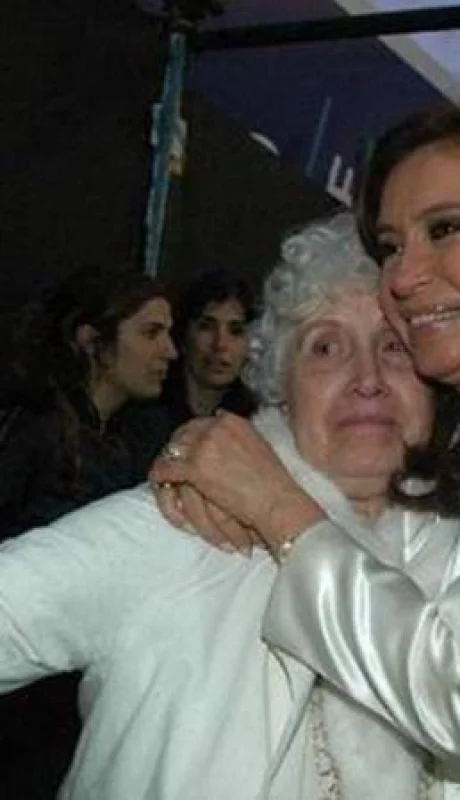 Ofelia-Wilhelm-fotos-muerte-cristina-madre-hoy-cfk-2