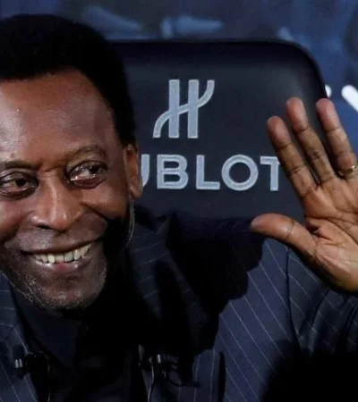 pele-internado-paris-recuperacion