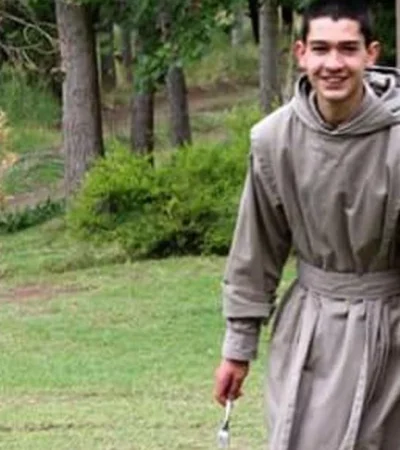 Nicolás-Bustos-Norton