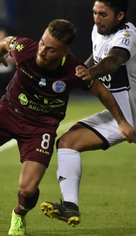 olimpia-godoy-cruz-tomba-copa-libertadores