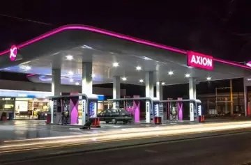 Otras dos petroleras bajaron el precio de los combustibles