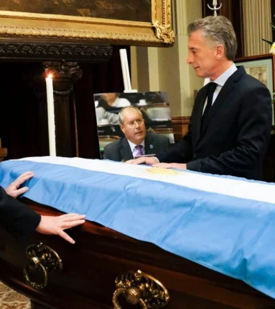 despidieron-al-diputado-hector-olivares-en-congreso-macri-asistio-argentina