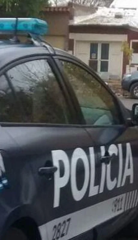 1movil-Policia-Mendoza-2