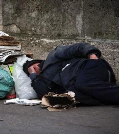 1indigente.jpg_501420591