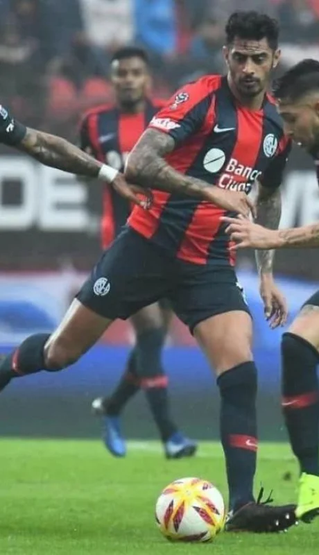 san-lorenzo-argentinos-copa-superliga-multa-expediente-problemas-con-indumentaria-futbol-argentina