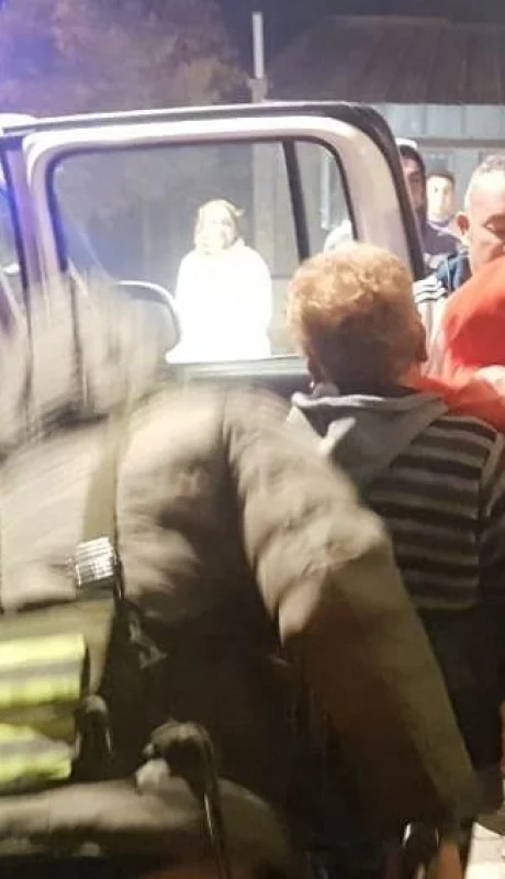 familia-perdida-mendoza-fotos-camioneta-montaña-2