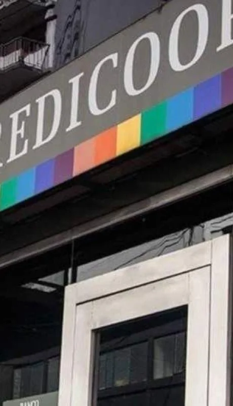 asaltaron-un-banco-y-se-llevaron-una-millonaria-suma-de-dinero-la-plata-buenos-aires-argentina