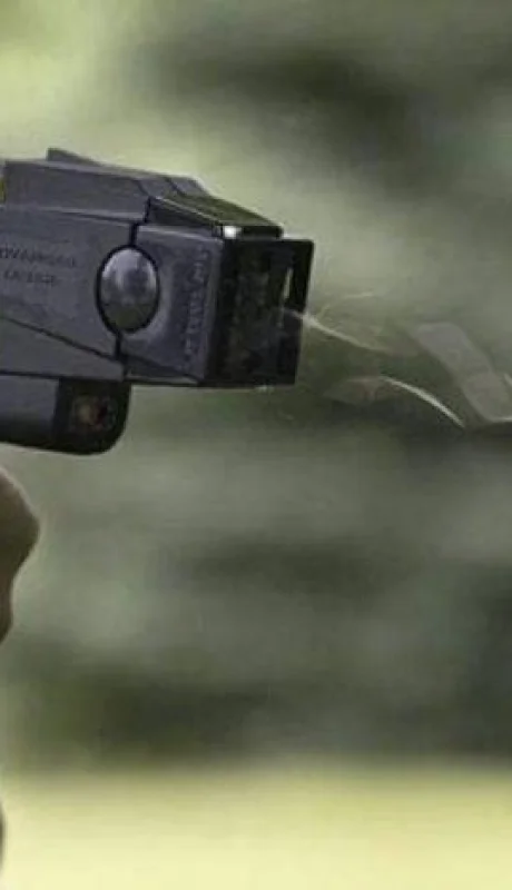 armas-taser