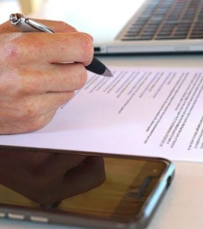 1office-1575874_1920-768x512