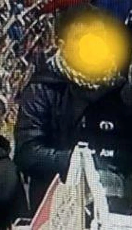 robo-supermercado-policiales-buscado-moto