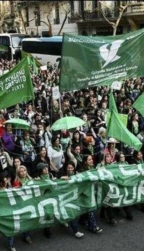 aborto-legal-pañuelazo-en-el-congreso-proyecto-de-ley-legalizacion-argentina