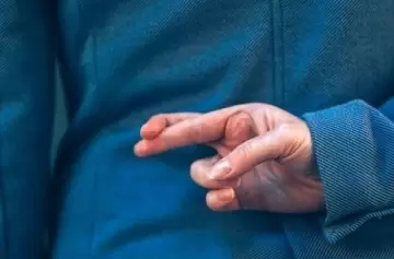 Cómo detectar mentiras según la psicología especializada