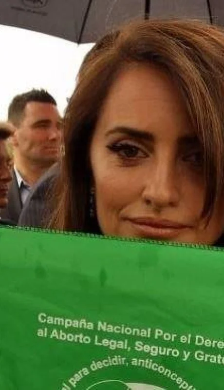 penelope-cruz-pañuelo-verde-aborto-legal