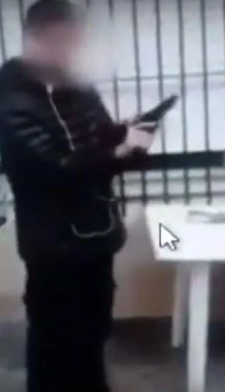 joven-disparo-buenos-aires-escuela-colegio-arma-amenaza