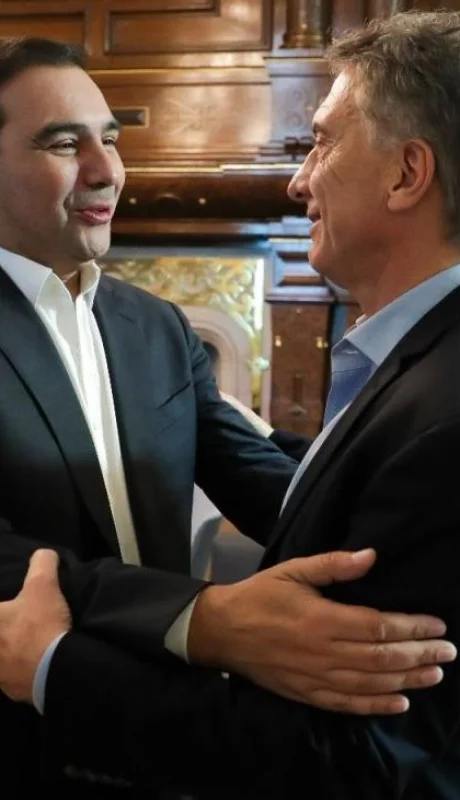 macri-recibio-a-gustavo-valdes-en-casa-rosada