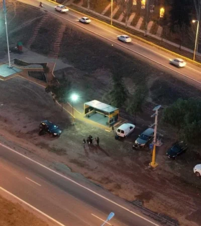 Panorámica-nocturna-de-la-nueva-paráda-de-colectivos